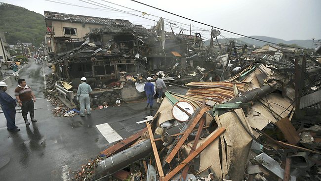 :	263592-japan-tornado.jpg
: 249
:	74.9 